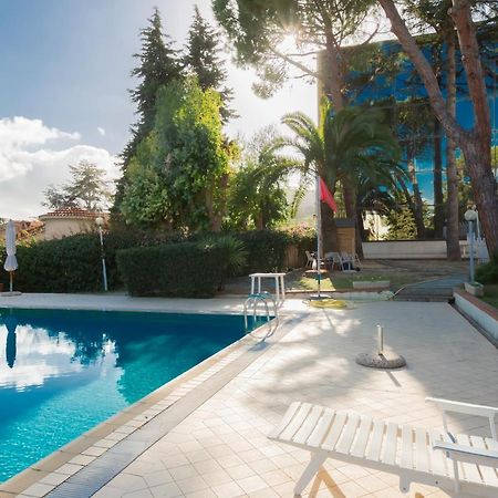 I Giardini Del Sole Con Piscina By Wonderful Italy Apartment Sanremo Exterior photo