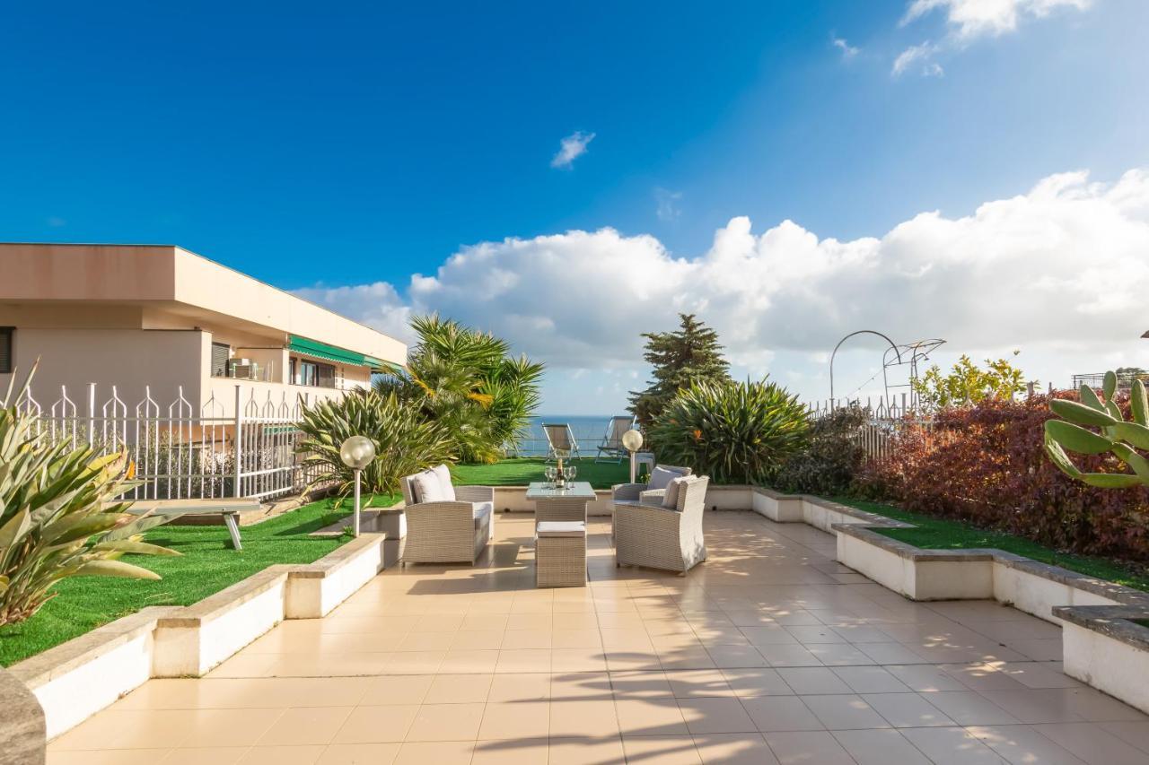 I Giardini Del Sole Con Piscina By Wonderful Italy Apartment Sanremo Exterior photo